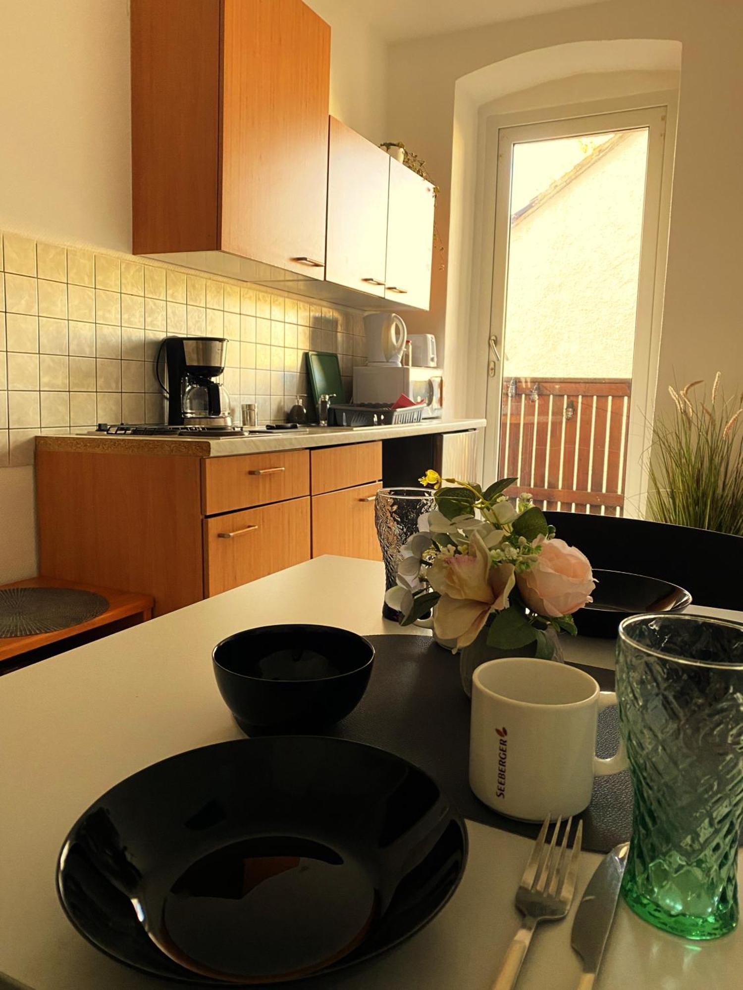 Karli'S Stuebchen Apartment Gera Exterior photo